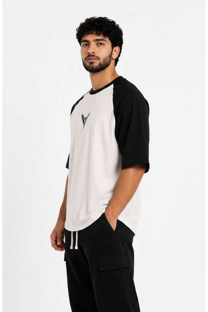 BOLD RAGLAN TEE